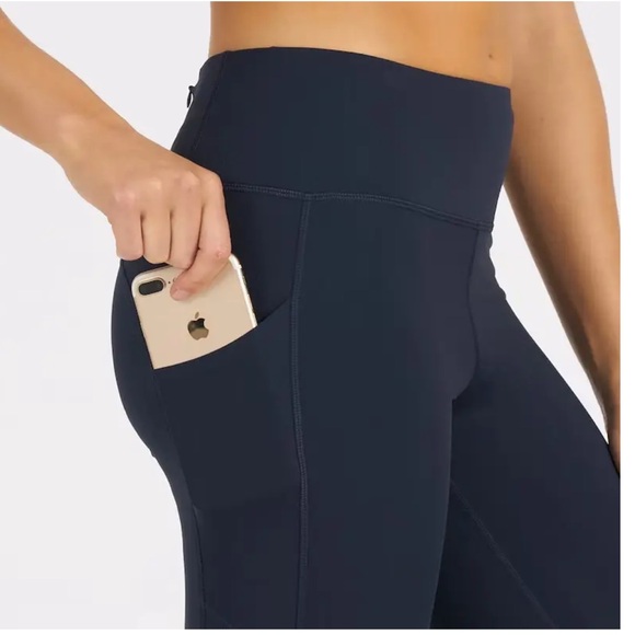 Vuori Women Ink Stride Performance Leggings 7/8 Length Stretch Side Pockets - Picture 3 of 13